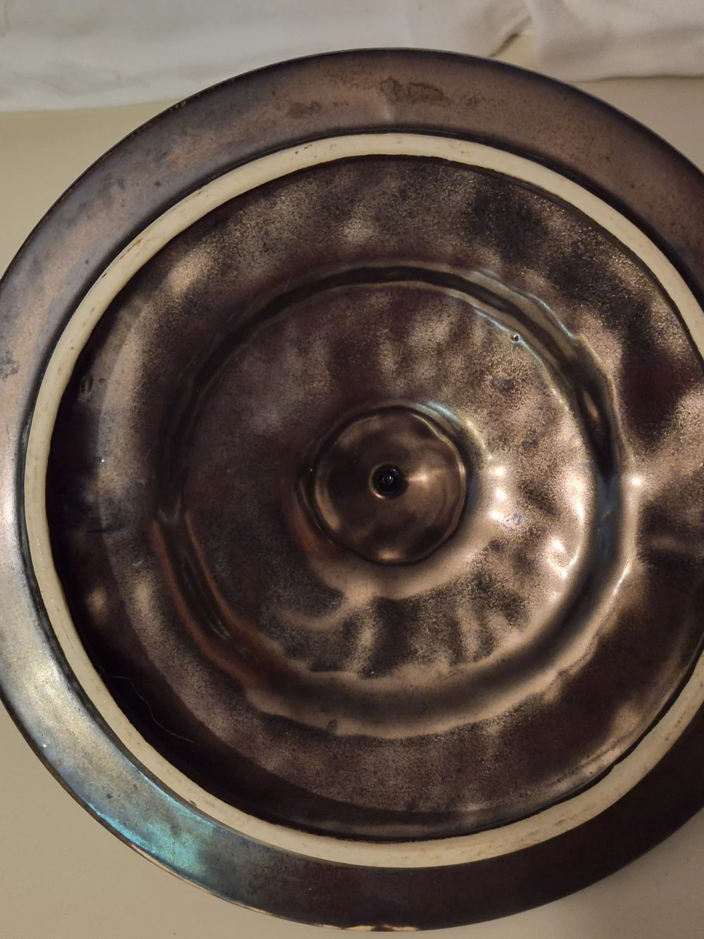 Vintage Mccoy Hammered  Cookie Kettle In Dark Bronze